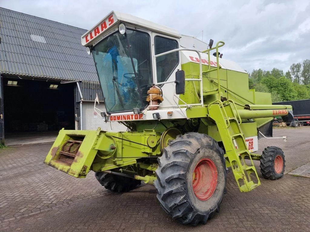 CLAAS Dominator 68s 1990 afbeelding 1