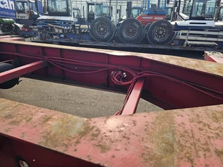 Trailer OZC 42-327 |40 FOOT HIGHCUBE CHASSIS| SAF DISC| APK /TUV | 18-09-2025. 2006 - N/A obrazek 13