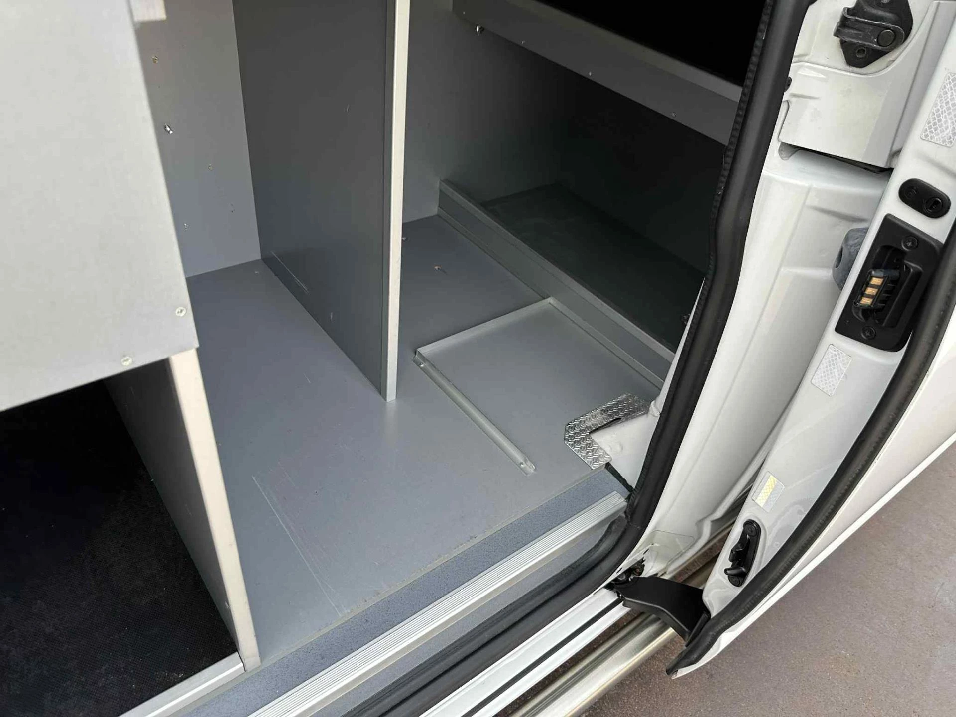 Volkswagen Transporter 2016 - Kombi 2.0 TDI L2H1 Marge EURO 6 CAMPER BASIS!!! 204 PK!!! afbeelding 29