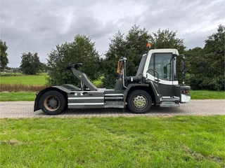 Terberg DT 2016 - 183 | DISTRIBUTION TERMINAL | 8949 HOURS !!!! | LOW STEPS obrazek 4