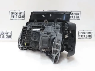 Hella N/A - 2655843 Koplamp Re. Scania NGS image 2