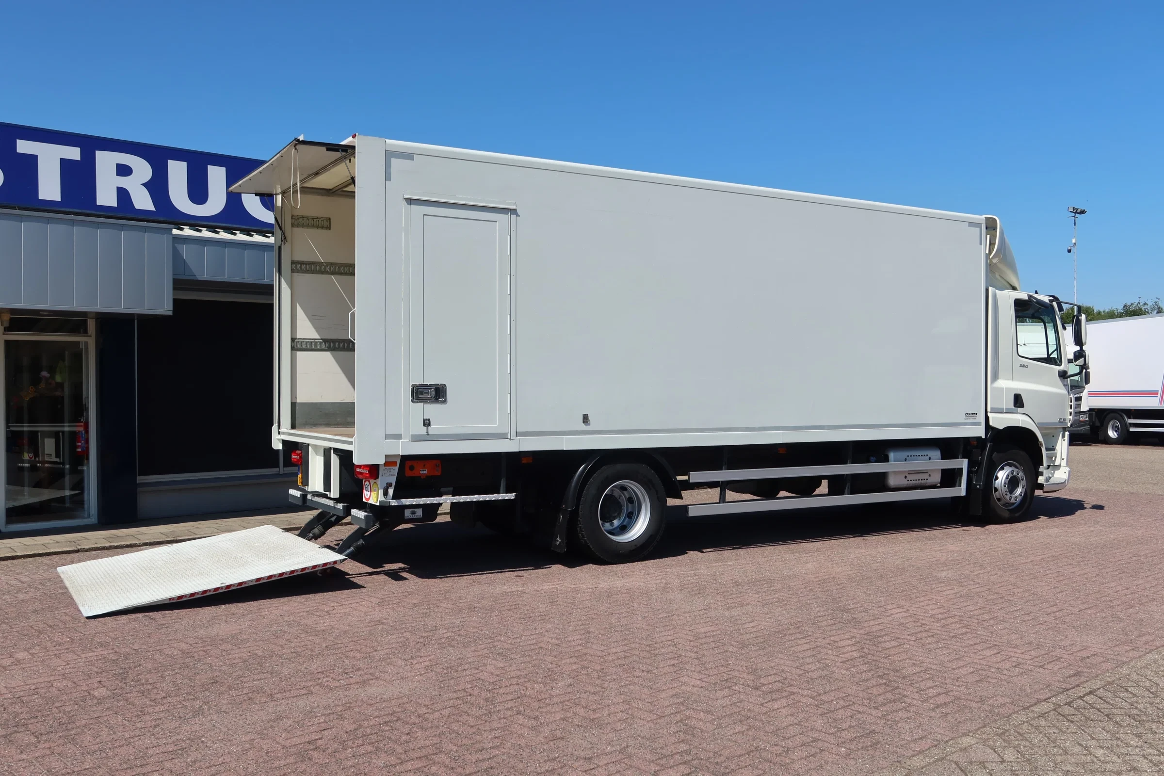 DAF CF 320 2020 - FA Bakwagen + Dhollandia 2000 kg klep obrázek 19