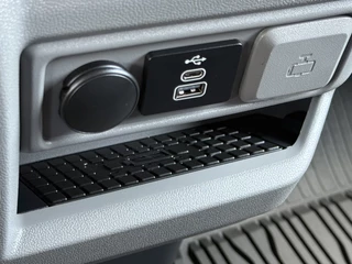 Ford E-Transit Custom 2025 - MS-RT 285 PK FULL ELECTRIC SPORT / L1H1 / DIGITAL AQUA BLUE METALLIC / REAR VIEUW / B&O SOUND SYSTEM / 19 INCH / LED / CAMERA image 21