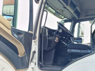 Mercedes-Benz Actros 2017 - 1833 4x2 - Bussbygg box sidedoors - Loadlift - Full air - 5.80 WB image 13