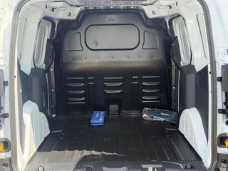 Ford Transit Courier 2025 - Trend Elektrisch 44KWH 300KM Reikwijdte Dubb Schuifdeur Apple CP Airco Cruise control Camera bild 6