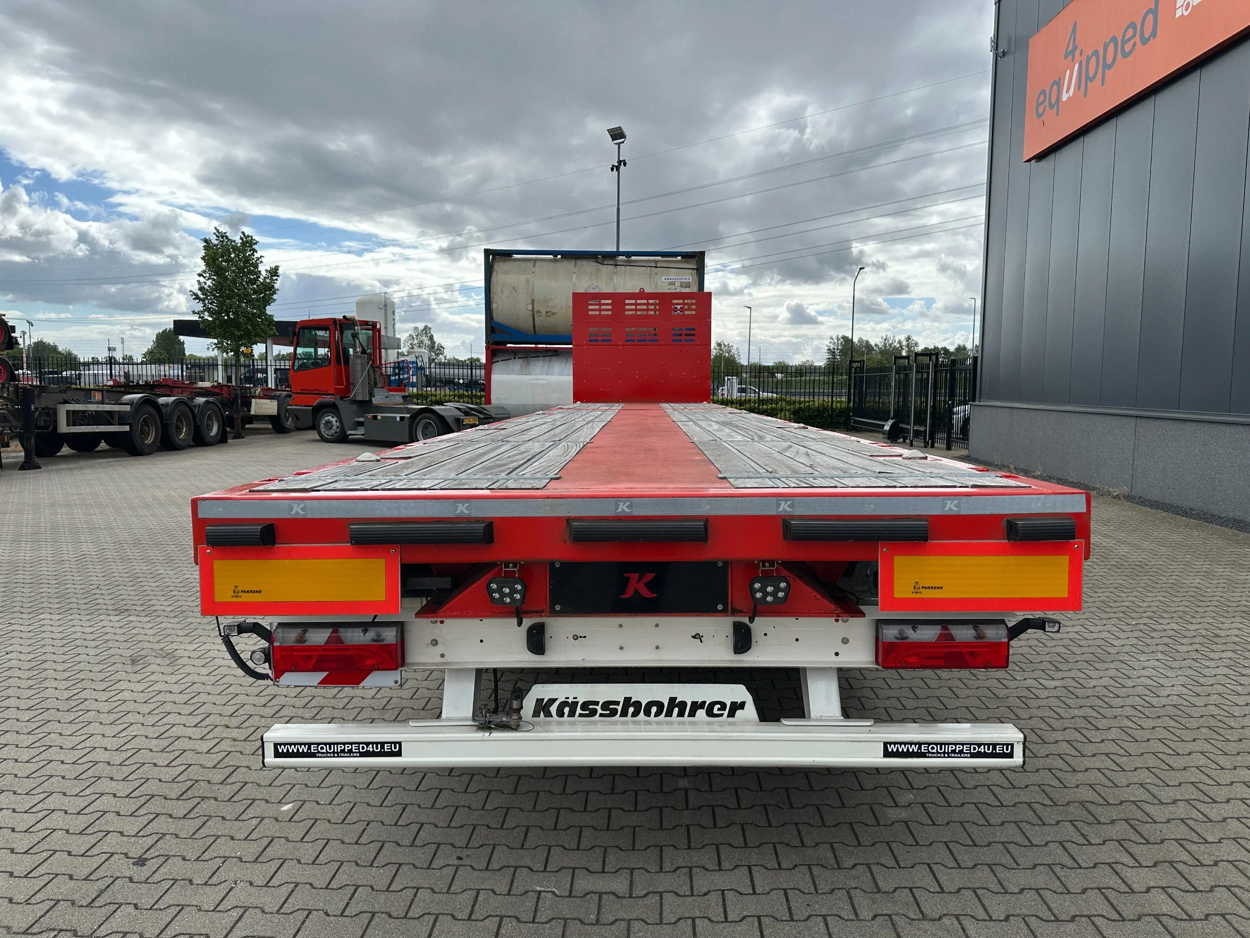 KAESSBOHRER 2026 - new and unused Heavy-Duty flatbed / 690cm extendable / steering axle / lift axle / twistlocks / timberstakes / NL-trailer / APK: 04-2027 obrázek 55