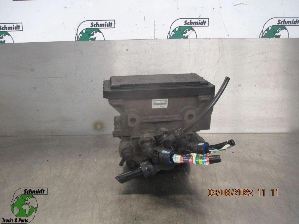 Volvo FH - 21122035 FM FMX EBS Modulator afbeelding 1