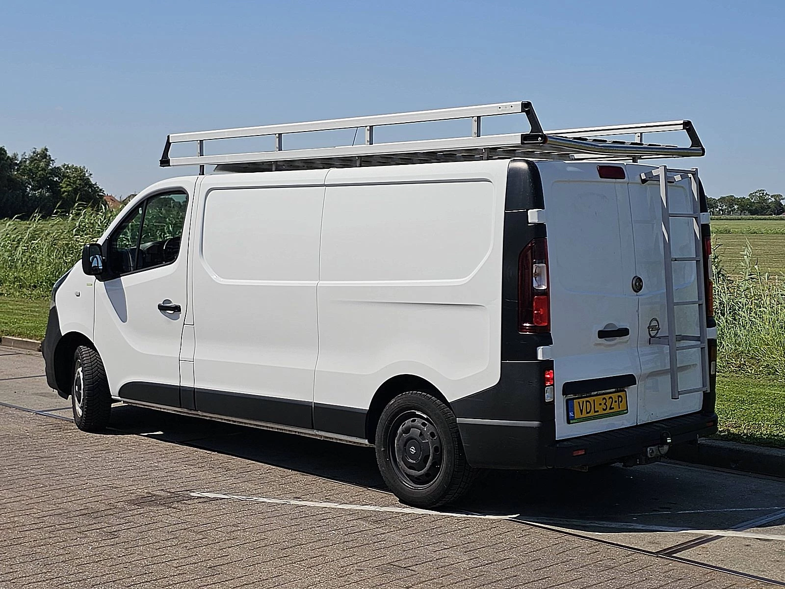 Opel Vivaro 2019 - 1.6 Bild 6