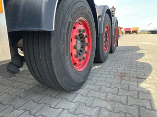 Van Hool N/A 2003 - 20FT Tipping-chassis (20 degrees tipping angle, 24V operated) / ADR (EX/II, EX/III, FL, AT) / SAF discbrakes / 2 liftaxles / NL-chassis image 25