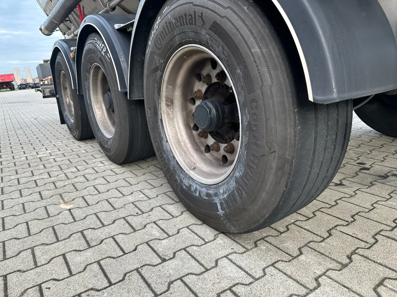 Van Hool 2015 - FOOD / 39.000L / 3-COMP / INOX / NL-trailer image 37