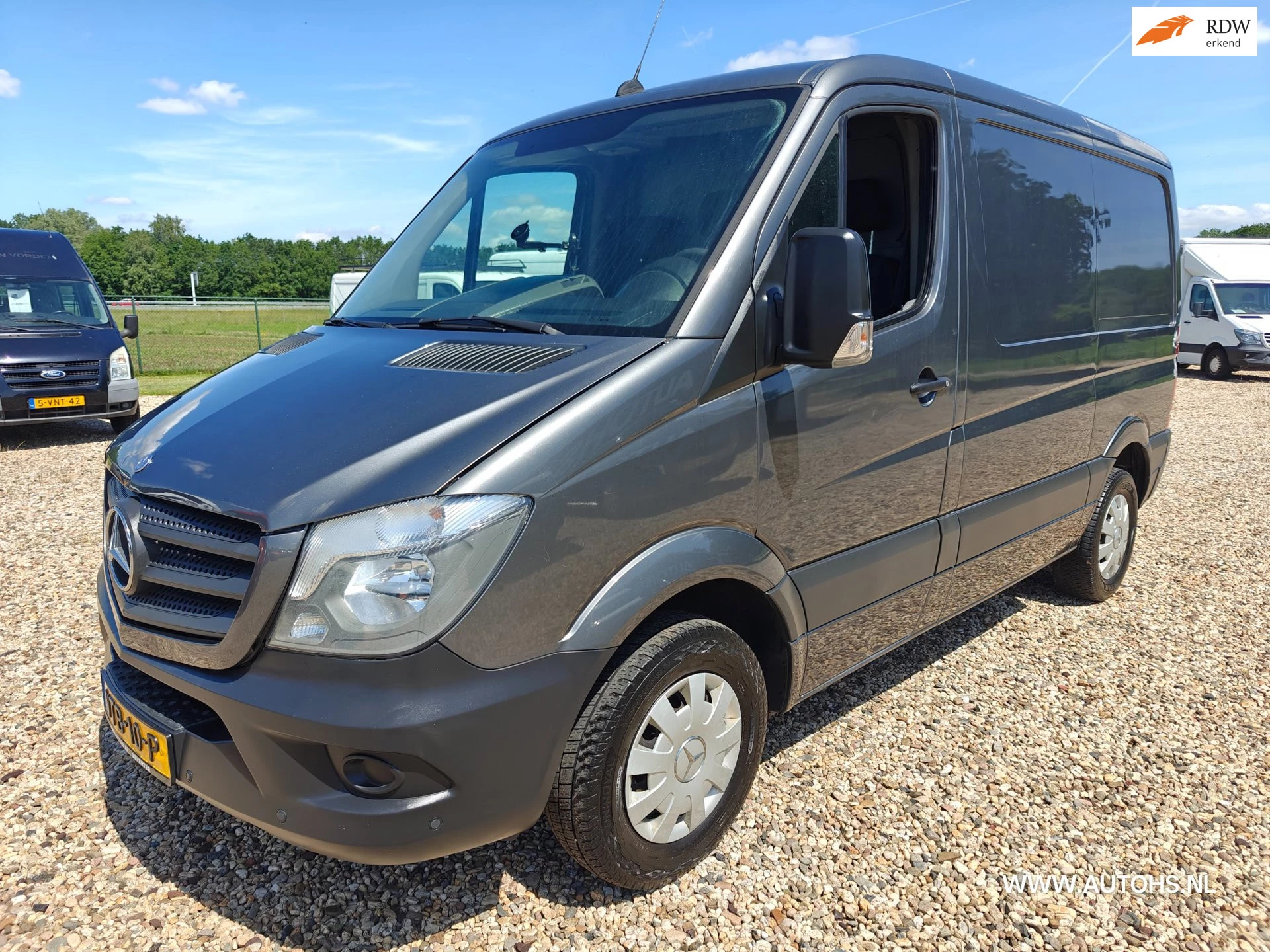 Mercedes-Benz Sprinter 2013 - 2.2 CDI , Apk Feb. 2027 , Camera , 3 persoons , leuke werkbus. image 1