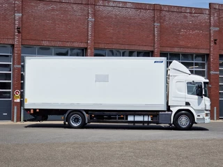 Scania P 2015 - P280 4x2 - Box with sidedoors - Zepro loadlift - Full air - Sleeper cab obrazek 11