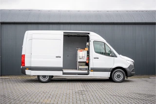 Mercedes-Benz Sprinter 2020 - 311 CDI RWD L2H2 | Volledig Ingericht | Mbux | Camera | Navi | Climatronic afbeelding 7