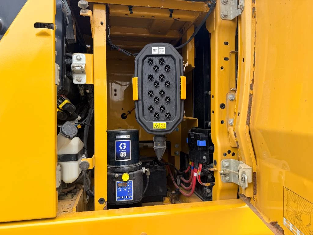 Cat 2020 - 320 07C | NEW UNDERCARRIAGE immagine 27