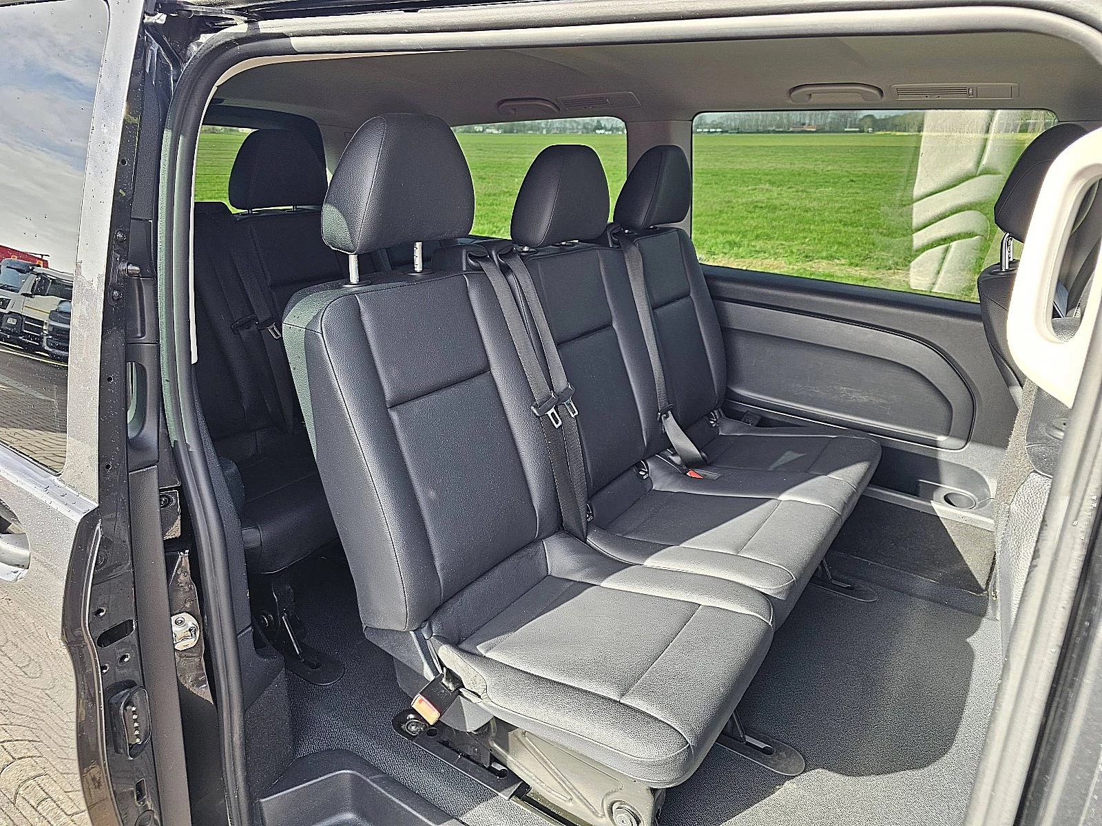 Mercedes-Benz Vito 2023 - 114 CDI TOURER zdjęcie 13