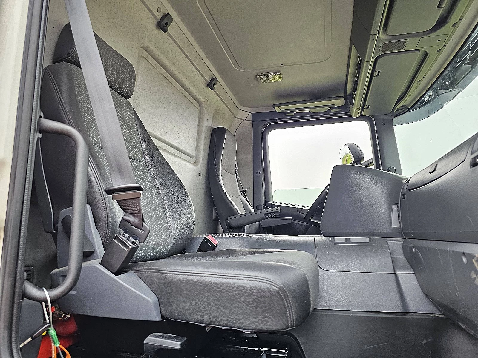 Scania P 2016 - P250 image 7