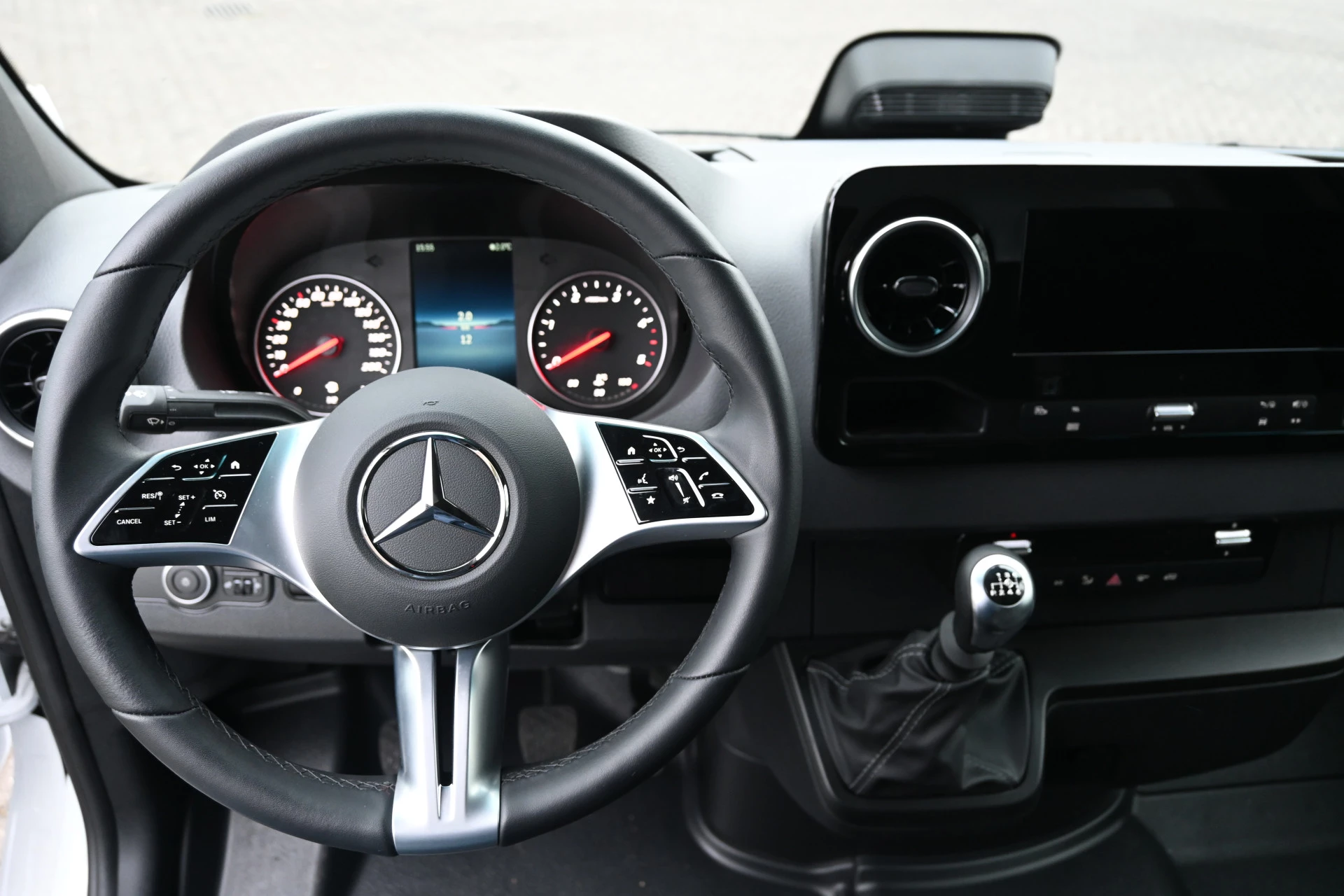 Mercedes-Benz Sprinter 2026 - 515 CDI L2 Pro chassis cabine obrázek 9