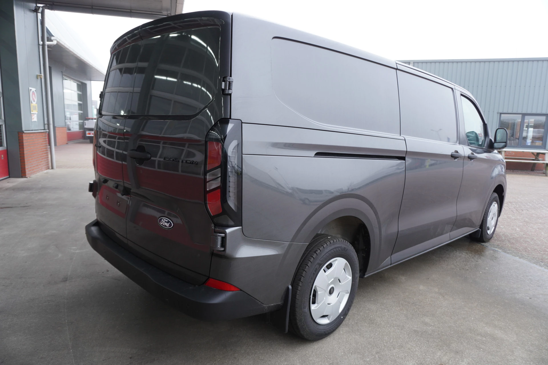 Ford Transit Custom 2024 - 300L 2.0 TDCI 136PK L2H1 Trend obrázek 4