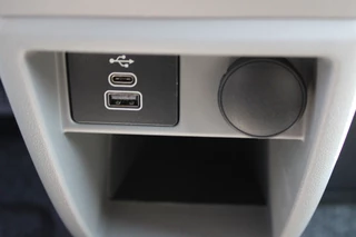 Ford Transit Custom 2024 - 320 2.0 TDCI L2H1 Trend DC 136pk - Carplay - Android - Camera - Trekhaak - LED koplampen - Stoelverwarming - Draadloos laden - Rijklaar imagem 27