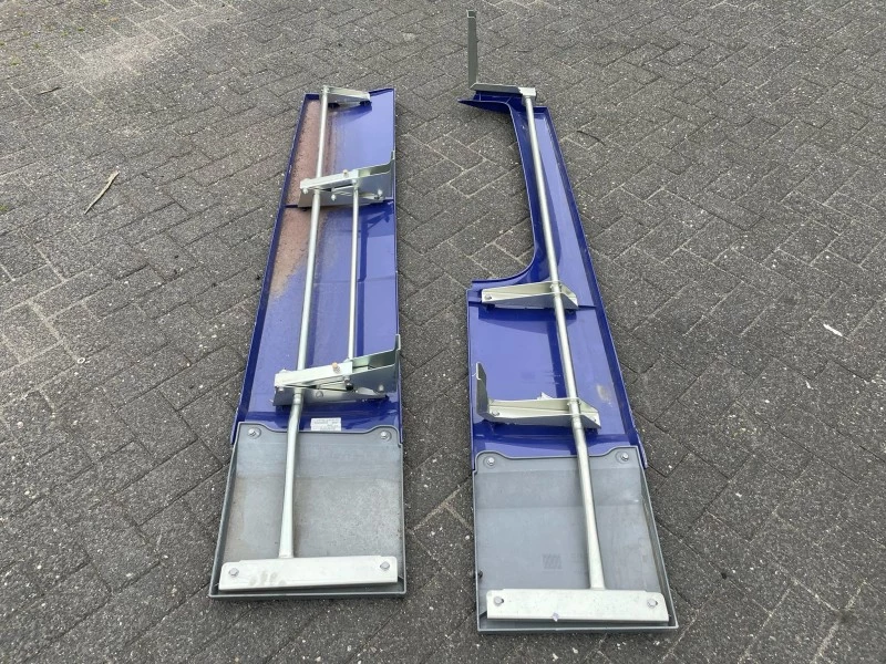 DAF 2019 - 1836002 / 1836003 FENDER SET obrázek 2