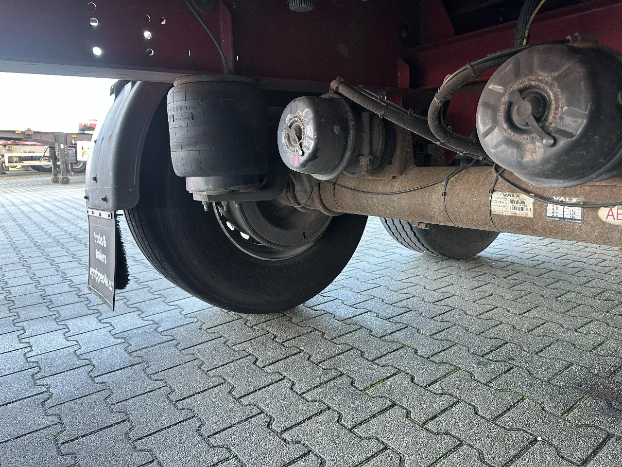 Pacton 2020 - nieuwe zeilen / alu zijborden + planken / hardhouten vloer / NL-trailer / APK: 08-2026 imagen 25