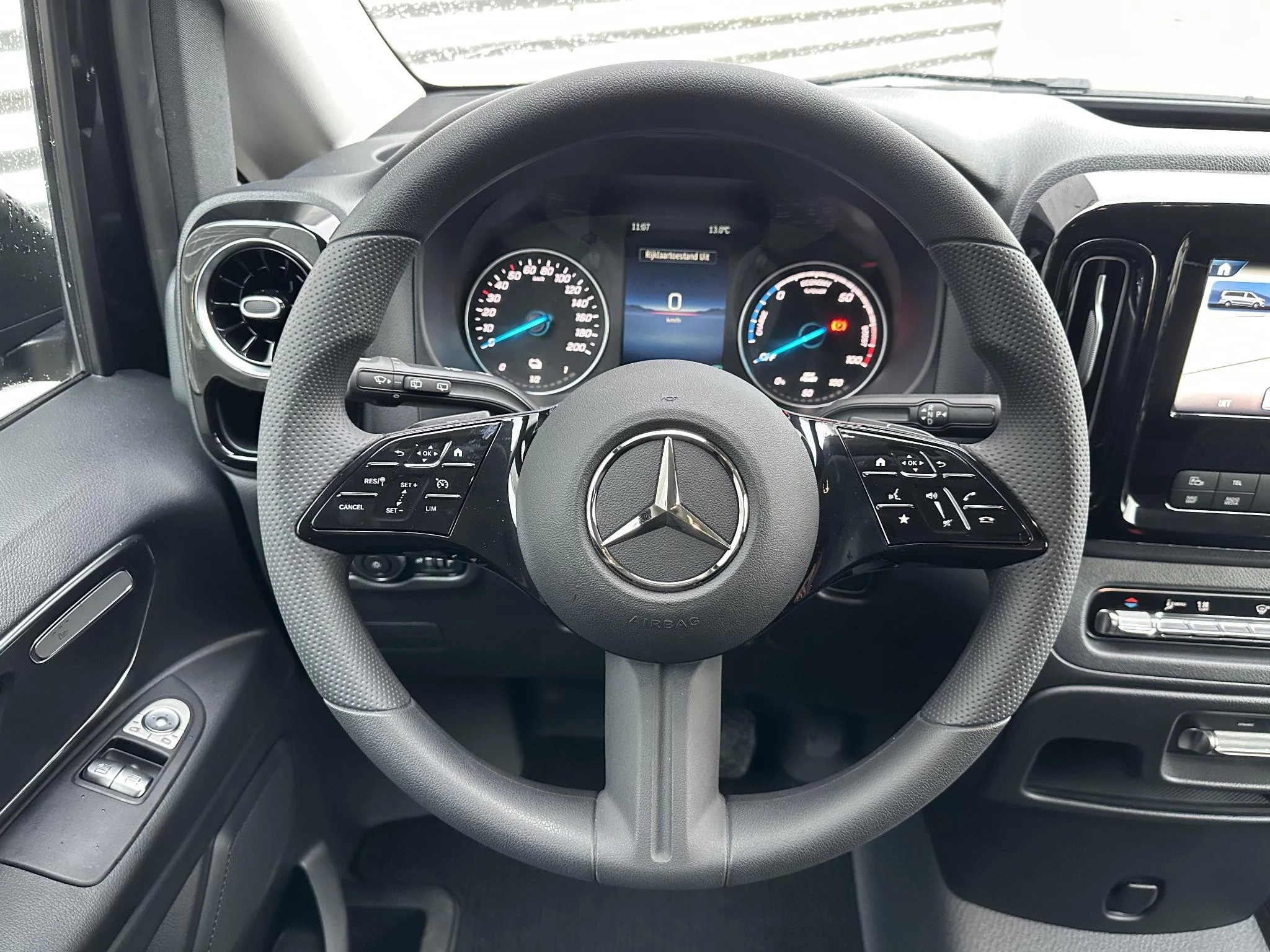 Mercedes-Benz eVito 2025 - Tourer 129 PRO L3 90 kWh Full Options 8-Persoons imagen 5