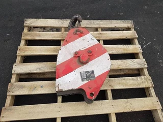Crane parts and equipment 22100N31-1 1988 image 2 thumbnail