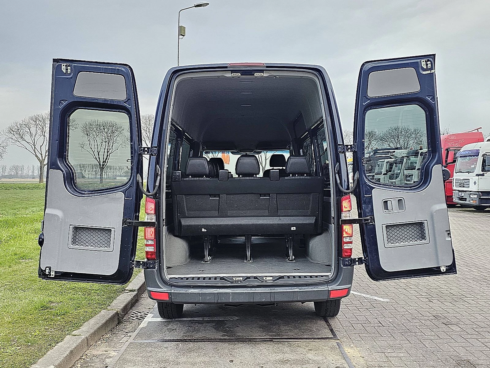 Mercedes-Benz Sprinter 2016 - 213 obrázek 13