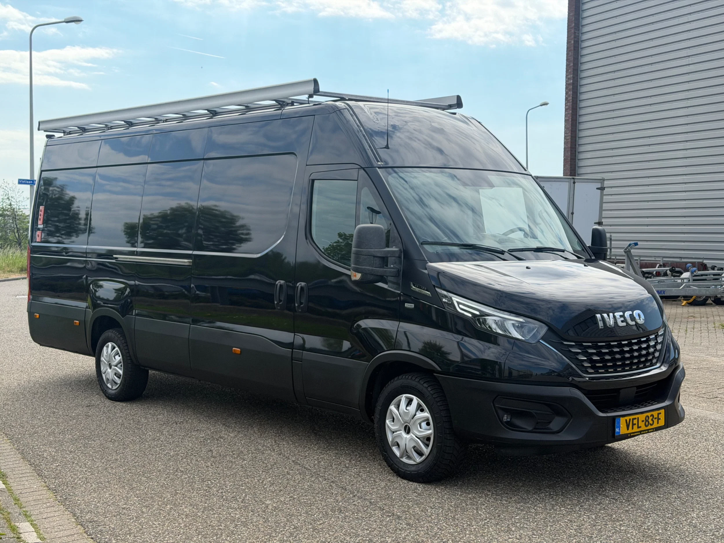Iveco Daily 2020 - 35S16 L4H2 Automaat Airco Navi Cruisecontrol + Laadklep Euro 6 obrázek 3