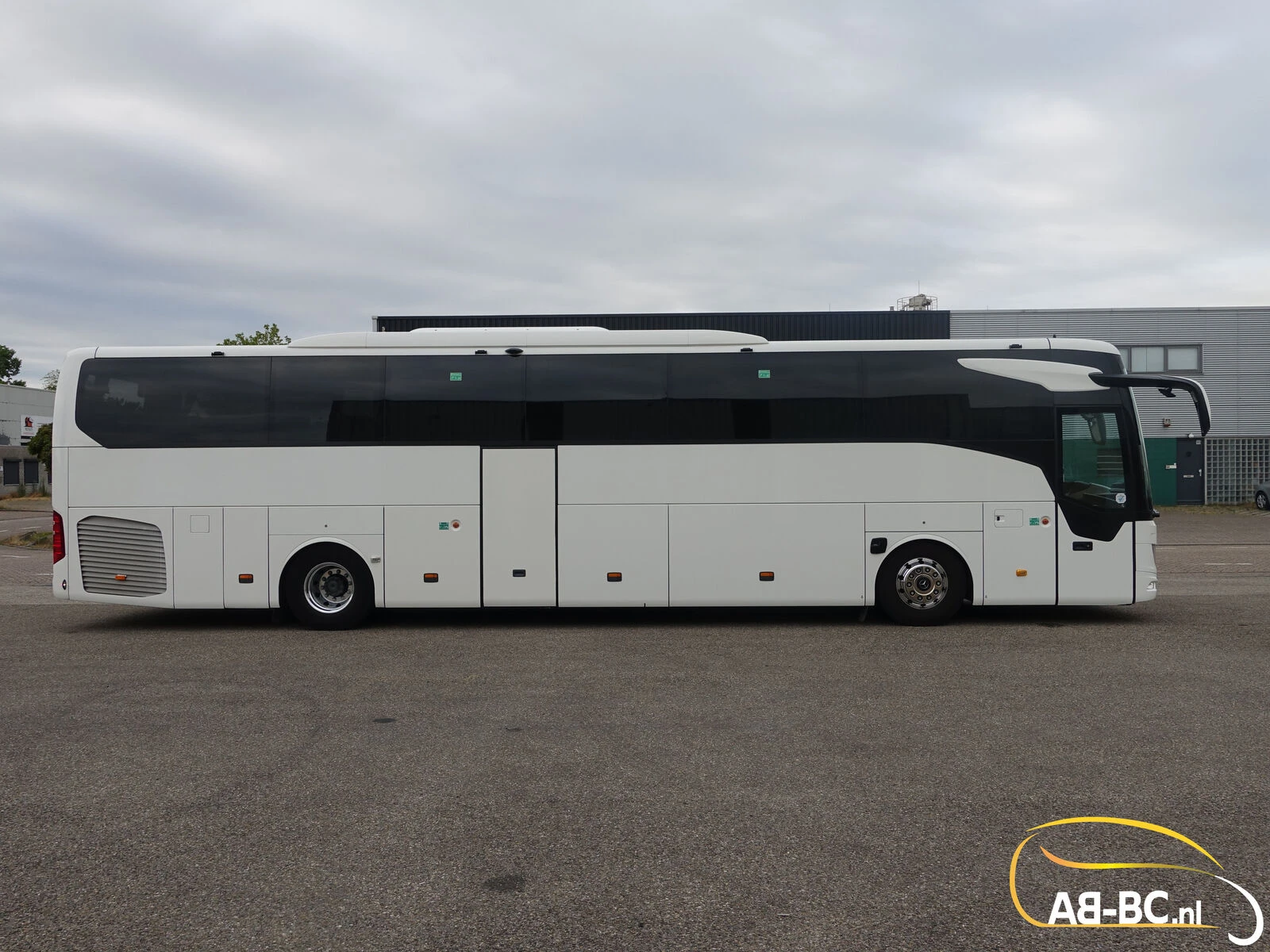 Mercedes-Benz Tourismo RHD 2023 afbeelding 5
