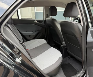 Hyundai i20 2015 - 1.2 LP i-Drive bj.2015 Airco|OH boekjes|Zeer netjes. image 10