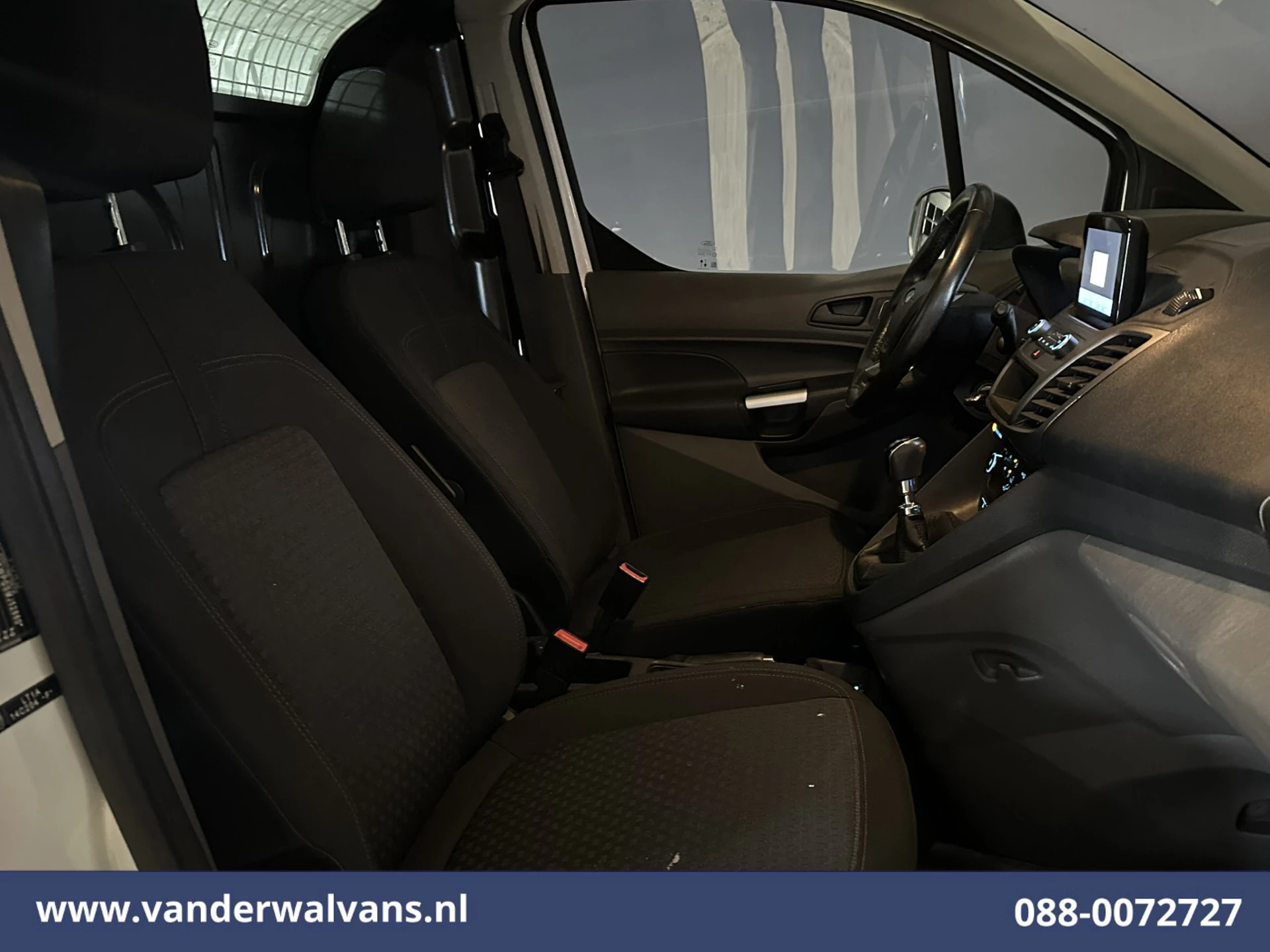 Ford Transit Connect 2021 - 1.5 EcoBlue 100pk L2H1 Euro6 Airco | Camera | Navigatie | Apple Carplay | Trekhaak imagen 9