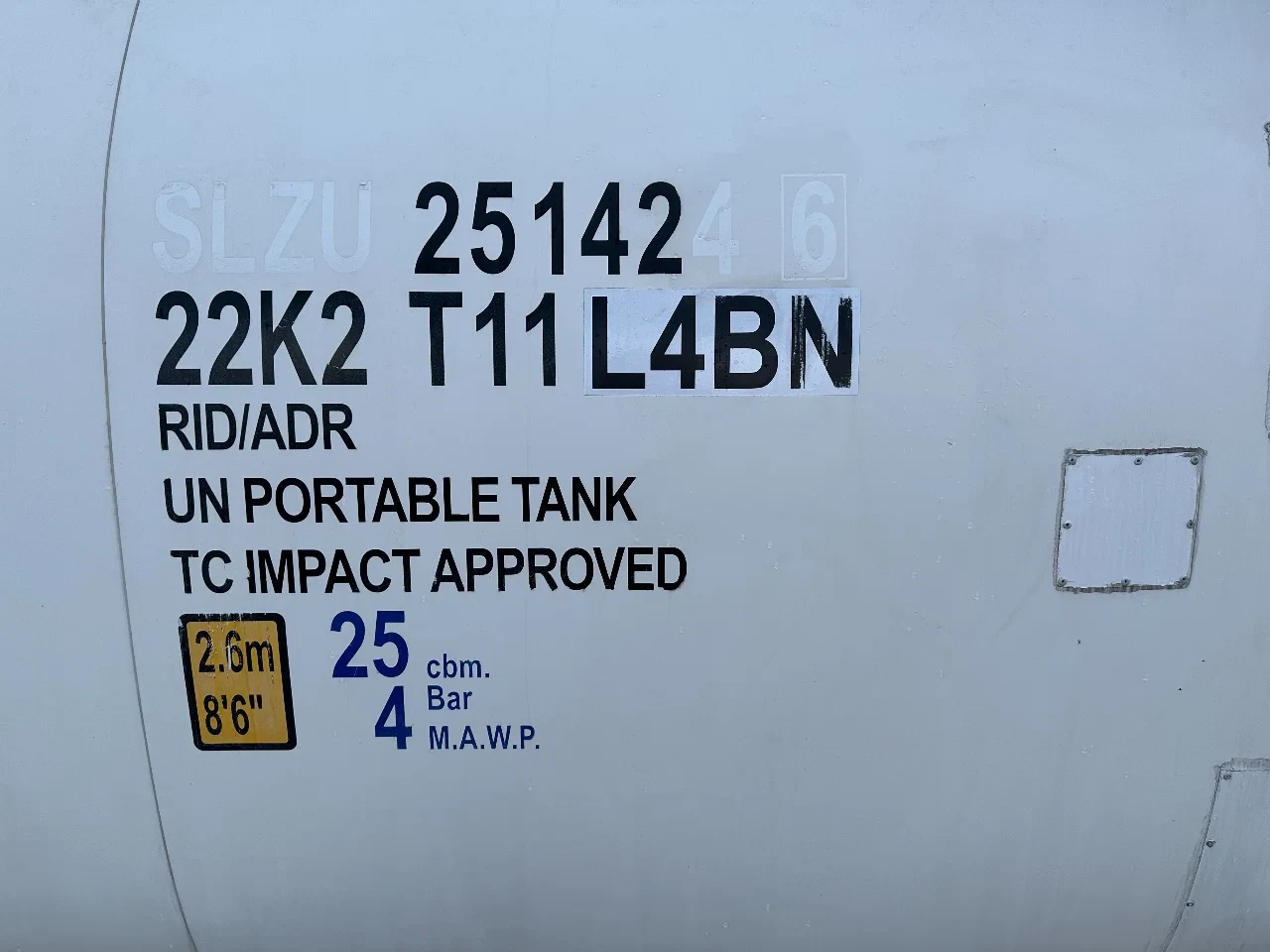 CIMC tankcontainers 2017 - 20FT ISO / 25.010L / L4BN / 22K2 / T11 / steam heating / bottom discharge / 2.5Y-TEST/CSC: 07/2027 afbeelding 14