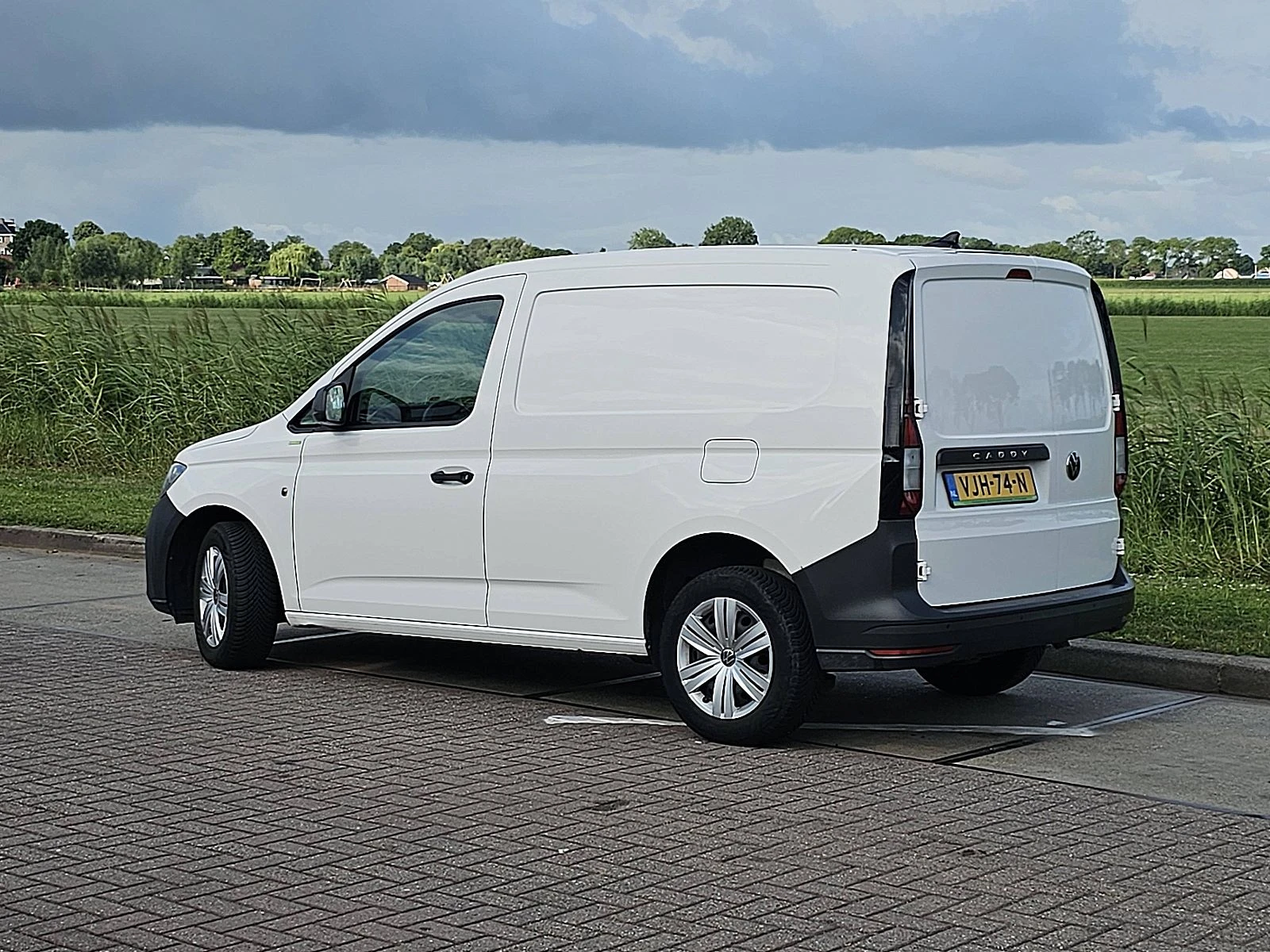 Volkswagen Caddy 2021 - 2.0 изображение 6