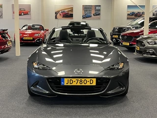 Mazda MX-5 2016 - ND Roadster 1.5 SkyActiv-G 131PK GT-M Bose Sportspack Recaro PDC Apple CarPlay zdjecie 4