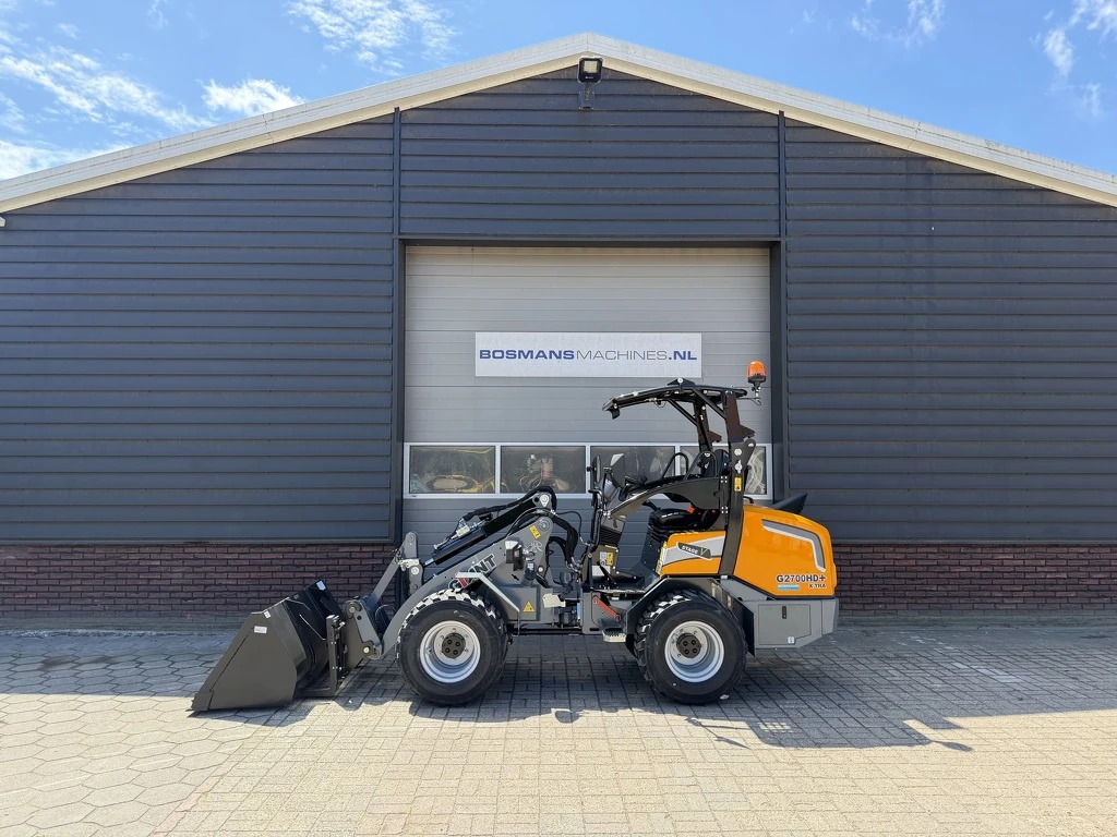 Giant G2700 X-TRA HD+ minishovel NIEUW skid banden €695 LEASE 2026 afbeelding 1