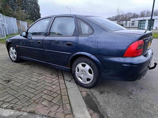 Opel Vectra 2001 - 1.8-16V Sport Edition II imagen 4