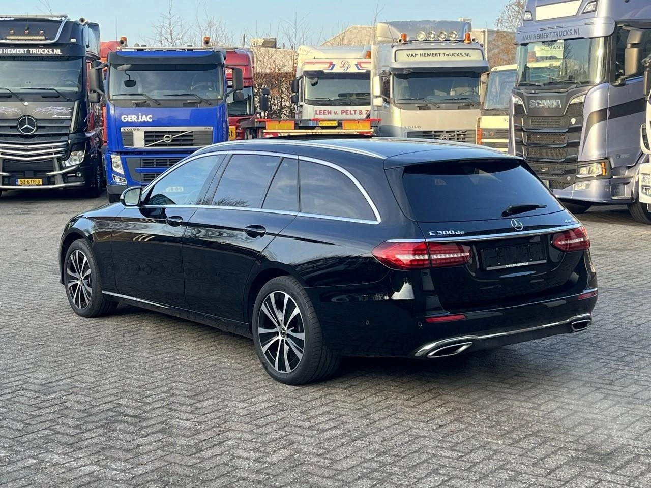 Mercedes-Benz E-Class 2022 - 300 DE 4MATIC obrázek 4