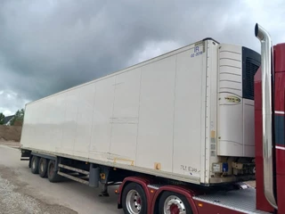 Schmitz Cargobull Schmitz Cargobull PRICES FROM €6950 TO €8950 2012 - N/A obrazek 2