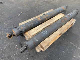 Diverse N/A - HYDRAULISCHE CILINDERS image 1