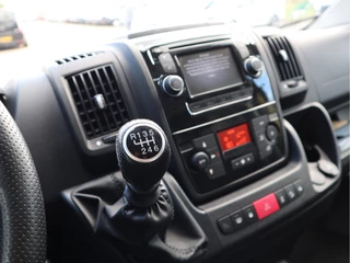 Peugeot Boxer 2018 - 2.0 BlueHDI 131pk Euro 6 - L2H2 - Schuifdr. L+R - Airco - Cruise - Camera imagem 15