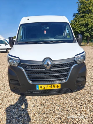 Renault Master 2020 - T35 2.3 dCi 135 L2H2 ,+ werkplaats inrichting , Euro 6 , 1e Eig , 140 PK , Apk 8- 2027 , Camera , leuke bus. afbeelding 3 miniatuur