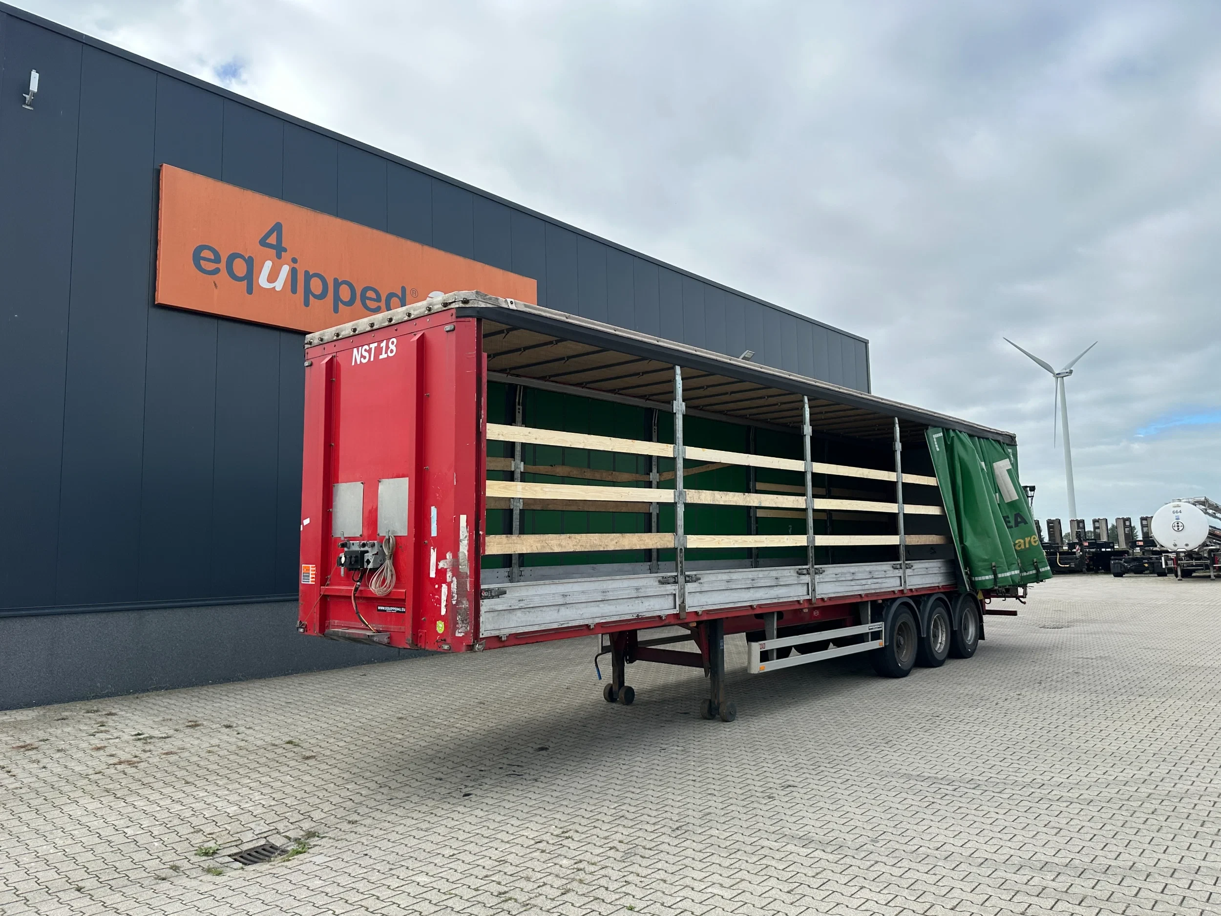 Pacton 2016 - alu sideboards / hardwooden floor / BPW + drumbrakes / NL-trailer / APK: 03-2027 afbeelding 1