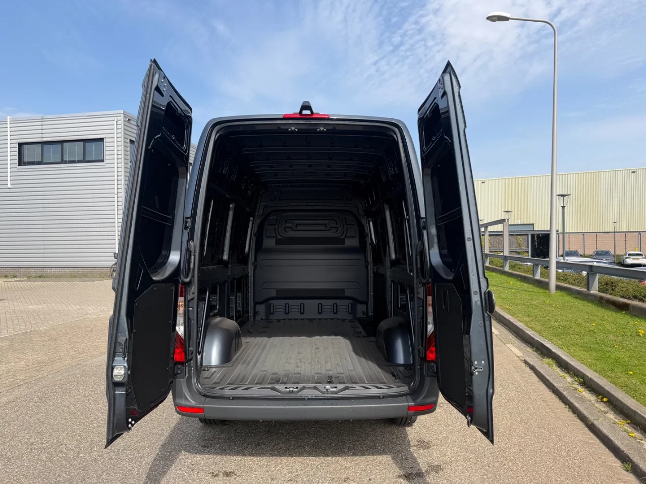 Mercedes-Benz Sprinter 2024 - 317CDI L2H2 Automaat Airco Navi Cruisecontrol LED/Xenon Nieuw BPM VRIJ obrázek 10