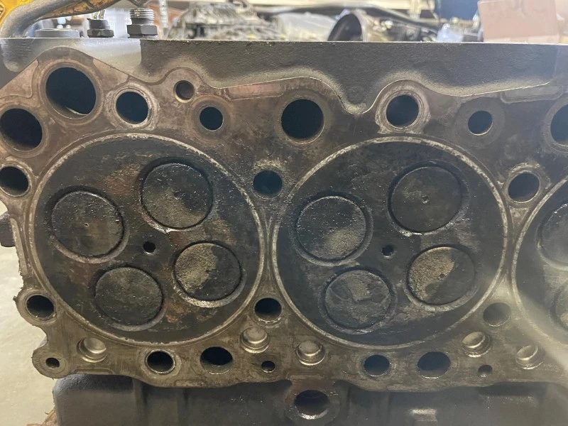 Iveco - 504077543 / 504116566 CYLINDER HEAD CURSOR 10 obrázek 2