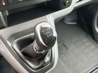 Opel Vivaro 2020 - 2.0 CDTI 150 PK SPORT / L3H1 / 1e EIG. / ALUCA INRICHTING / TREKHAAK / CAMERA / BLIND SPOT / ECC / CRUISE obrazek 20