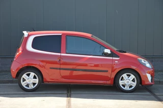 Renault Twingo 2011 - 1.2-16V Collection Airco 75PK image 11