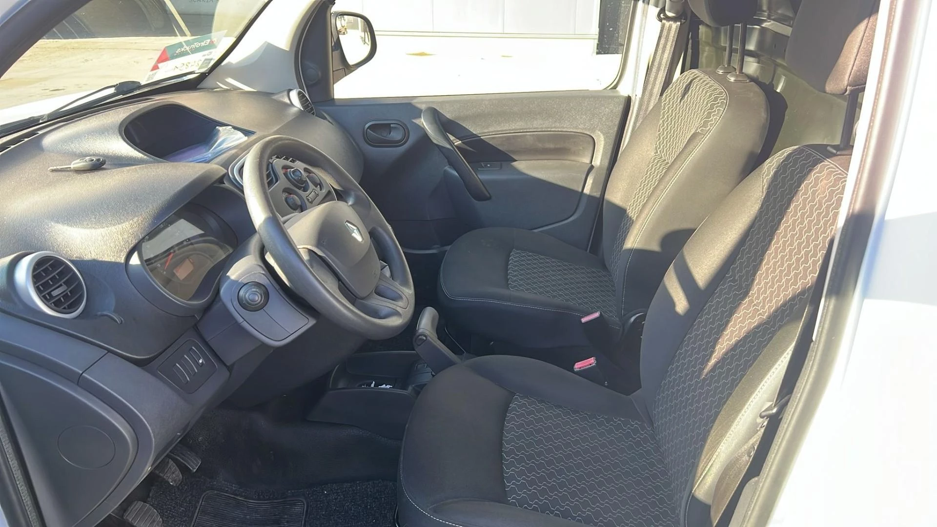 Renault Kangoo 2016 image 10