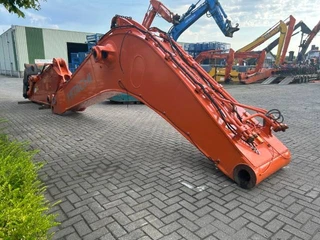 Hitachi - ZX 670 image 2 thumbnail