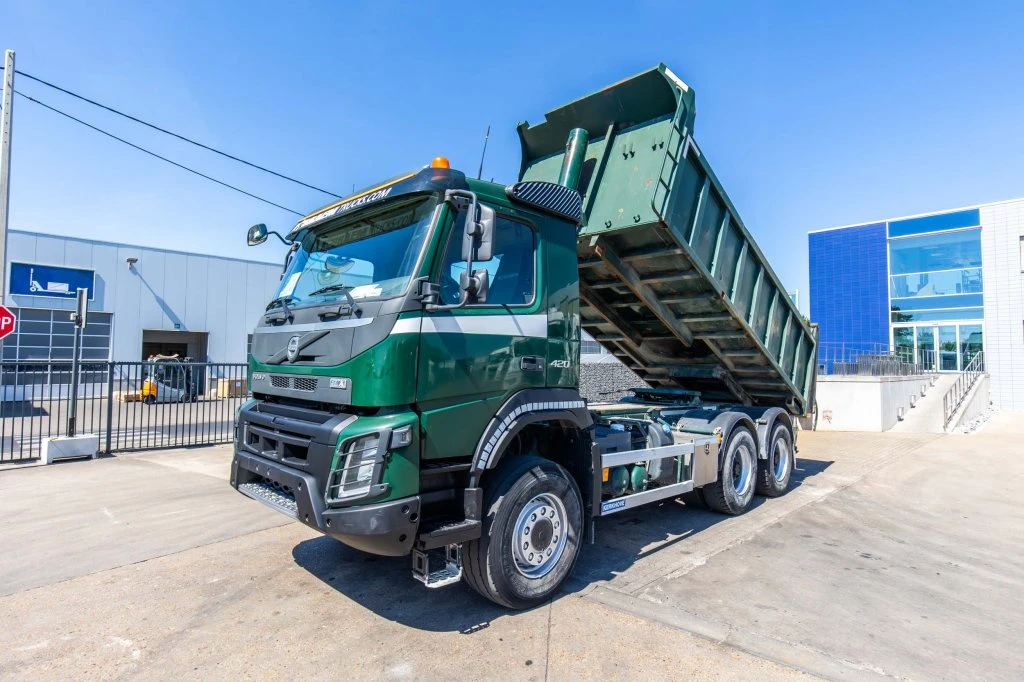 Volvo 2018 - FMX 420 -6x6 - TIPPER / TRACTOR afbeelding 1